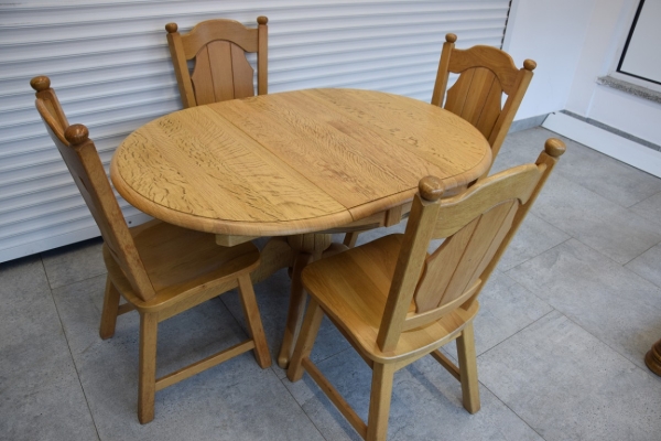 Ogłoszenie - stół rozkładany i 4 krzesła - cały komplet z drewna dębowego - jak nowy. Zdjęcie 4