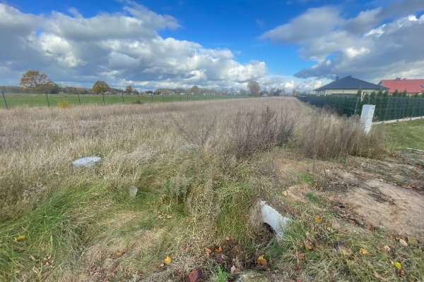 Ogłoszenie - Działka z pozwoleniem na budowę. Zdjęcie 1