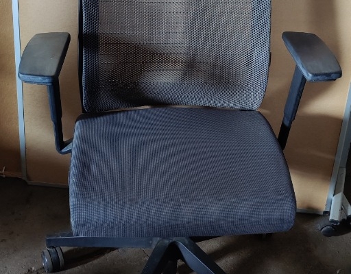 Ogłoszenie - Fotel obrotowy Steelcase thing,FAKTURA VAT !!!. Zdjęcie 2