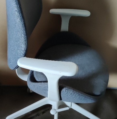 Ogłoszenie - Krzesło obrotowe IKEA HATTEFJÄLL - Stan bardzo dobry FAKTURA VAT !!!. Zdjęcie 1