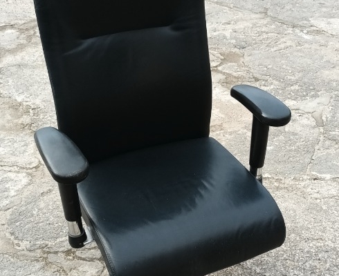 Ogłoszenie - Fotel gabinetowy, ekoskóra, bardzo dobry stan,ATRAKCYJNA CENA. Zdjęcie 2