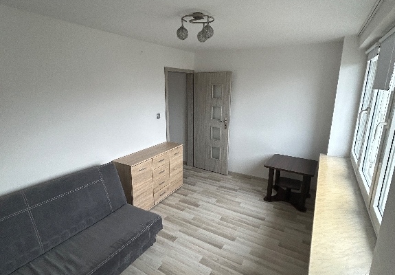 Ogłoszenie - Mieszkanie z pięknym widokiem. Dwa oddzielne pokoje. Stan do wprowadzenia. Po generalnym remoncie. Zdjęcie 8