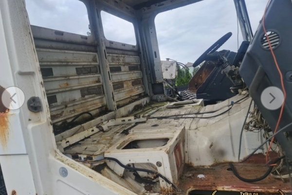 Ogłoszenie - MAN F2000 Sprzedam zdrowe kabiny do rok 2001. Zdjęcie 4