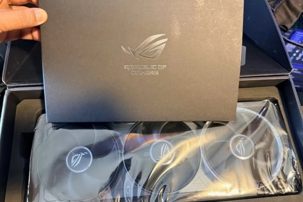 Ogłoszenie - Nowa karta graficzna ASUS ROG Astral GeForce RTX 5090 z 32 GB pamięci GDDR7. Zdjęcie 4