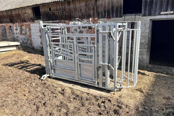 Ogłoszenie - AGRIPROJECT - Profesjonalne Poskromy i Wyposażenie dla Bydła | Polska Produkcja. Zdjęcie 1