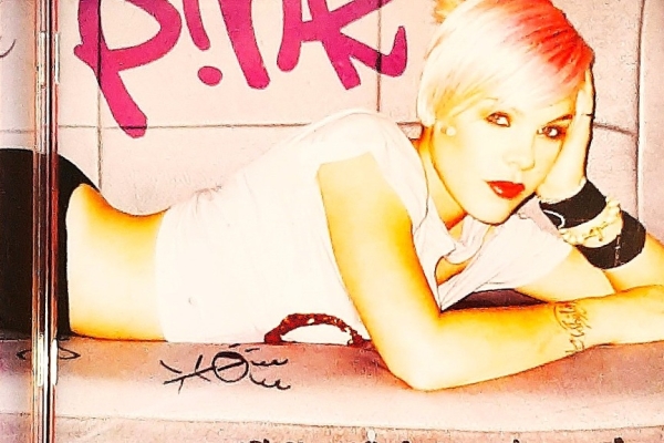 Ogłoszenie - CD Nowy- Polecam Wspaniały Album CD PINK - M!ssundaztood Album CD. Zdjęcie 1