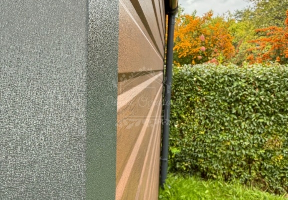 Ogłoszenie - Schowek - domek ogrodowy 3x3m - drzwi - 2x okno - ciemny orzech - drewnopodobny - rynny - dach dwuspadowy ID1105. Zdjęcie 2