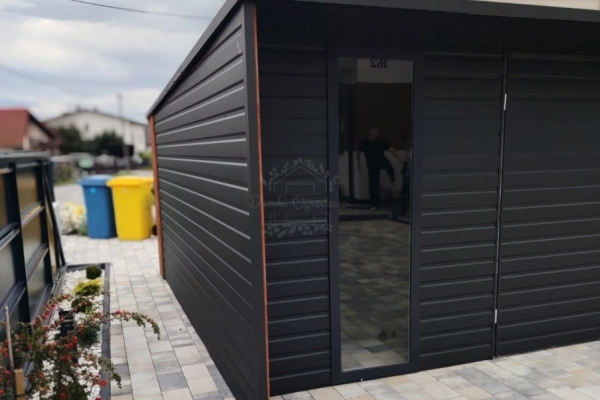 Ogłoszenie - Schowek - domek ogrodowy 5x4m - drzwi - okno - dekor z lameli - antracyt - dach spad w tył - rynna ID1108. Zdjęcie 3