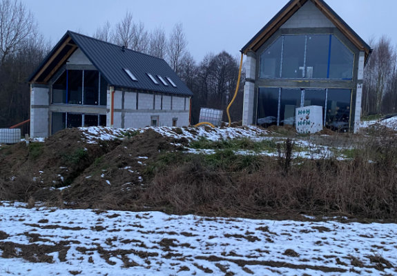 Ogłoszenie - Sprzedam dom w stanie surowym zamkniętym / Okazja cenowa, 15 km od Gdańska.. Zdjęcie 2