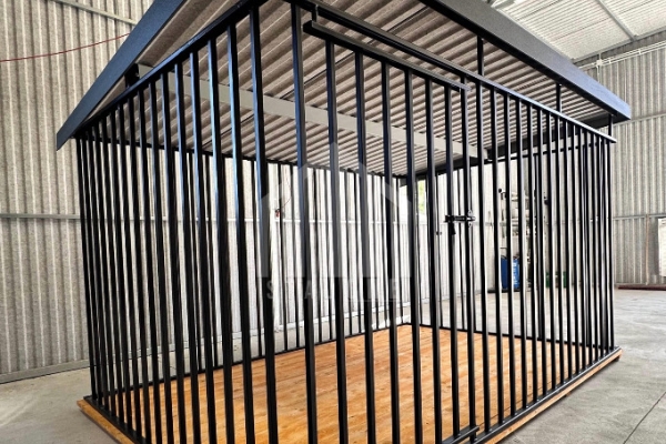 Ogłoszenie - Kojec 3x2m - drewniana podłoga - dach spad w tył SO161. Zdjęcie 10