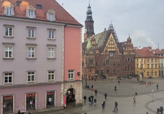 Ogłoszenie - 1pok, 25met, Rynek PO REMONCIE/KOMÓRKA (Wrocław). Zdjęcie 1