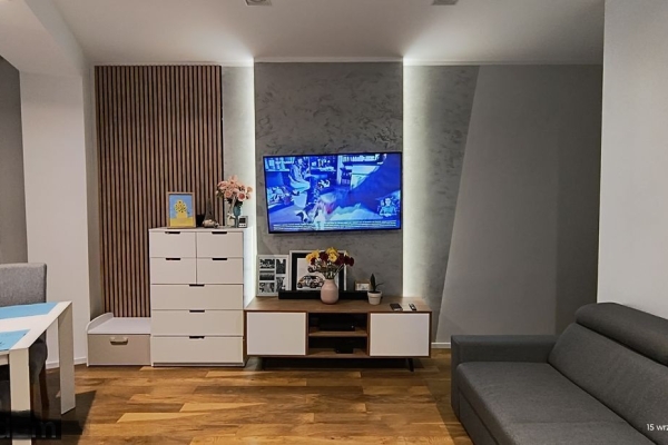 Ogłoszenie - 3pok, 54met, Okolice Nowowiejskiej PO REMONCIE (Wrocław). Zdjęcie 1