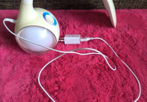 Ogłoszenie - Lampka lampa biurkowa nocna biała LED zmienne kolory. Zdjęcie 1