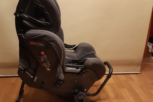 Ogłoszenie - Sprzedam fotelik samochodowy Klippan kiss. Zdjęcie 2