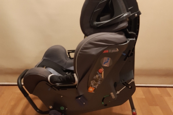 Ogłoszenie - Sprzedam fotelik samochodowy Klippan kiss. Zdjęcie 3
