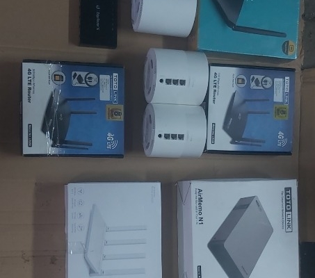 Ogłoszenie - Pakiet ruterów switche różne sim Ethernet itp.. Zdjęcie 7