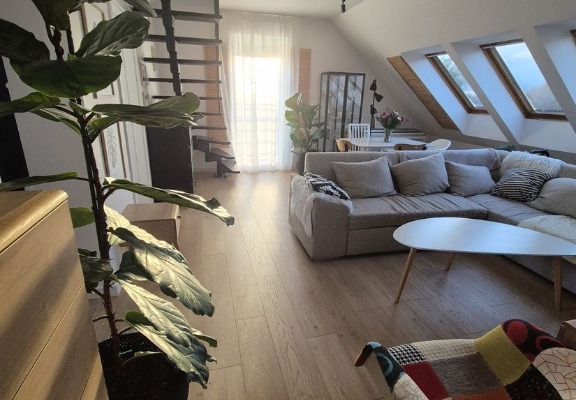 Ogłoszenie - 4pok, 80met, Okolice Kłodzkiej ANTRESOLA/BALKON (Bielany Wroc.). Zdjęcie 3