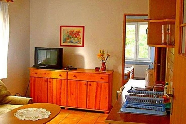 Ogłoszenie - Apartamenty nad kaszubskim jeziorem, obok Wieżycy i domu do góry nogami.. Zdjęcie 3