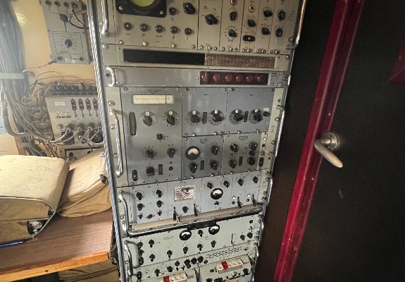 Ogłoszenie - Radiowe Centrum Odbiorcze     w kontenerze (salonka) .. Zdjęcie 7