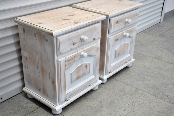 Ogłoszenie - szafki nocne z drewna sosnowego - jak nowe. Zdjęcie 2