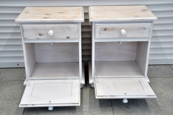 Ogłoszenie - szafki nocne z drewna sosnowego - jak nowe. Zdjęcie 4