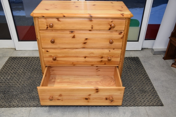 Ogłoszenie - komoda z szufladami z drewna sosnowego - jak nowa. Zdjęcie 3