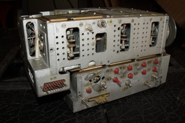 Ogłoszenie - Wojskowe Lotnicze Radio Lampowe MIG 15. Zdjęcie 4