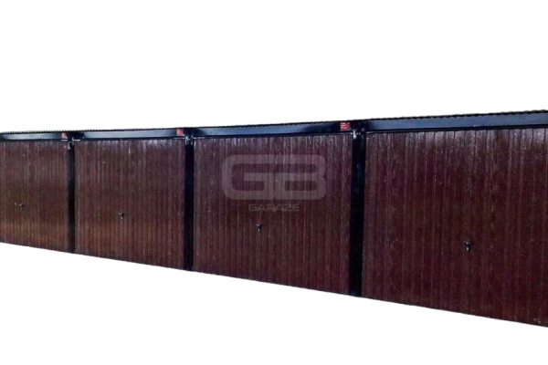 Ogłoszenie - Garaż blaszany 18x5 - Brama uchylna - Ciemny brąz  - Dach spad w tył GB187. Zdjęcie 1