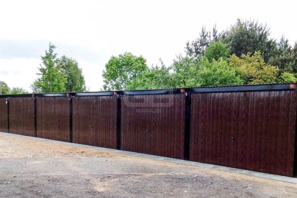 Ogłoszenie - Garaż blaszany 18x5 - Brama uchylna - Ciemny brąz  - Dach spad w tył GB187. Zdjęcie 2