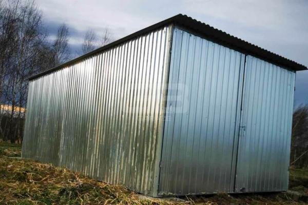 Ogłoszenie - Blaszak 3×5 m II gat – garaż na budowę – konstrukcja wolnostojąca – brama – spad dachu do tyłu GB100. Zdjęcie 3