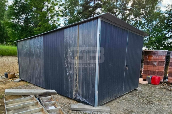 Ogłoszenie - Blaszany garaż 3×5 m II gat – garaż budowlany – wolnostojący – brama – dach spad w tył GB106. Zdjęcie 2