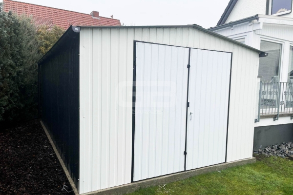 Ogłoszenie - Garaż blaszany 4x6 Brama dwuskrzydłowa Biały  Dach dwuspadowy GB167. Zdjęcie 5