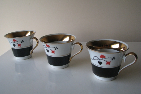 Ogłoszenie - Piękne porcelanowe filiżanki karciane ze złoceniami Ćmielów Potacki. Zdjęcie 1