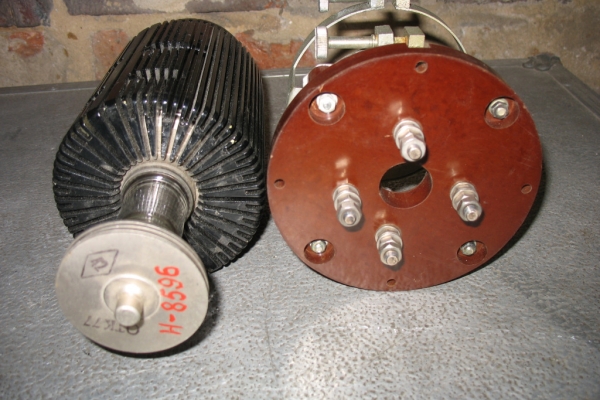 Ogłoszenie - Lampa TGN1-500/20 X-76 z podstawką. Zdjęcie 2