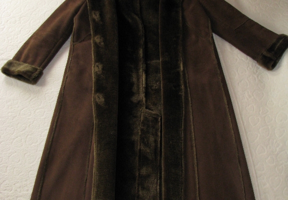 Ogłoszenie - Elegancki kożuszek damski z kapturem, rozm. XXL. Zdjęcie 7