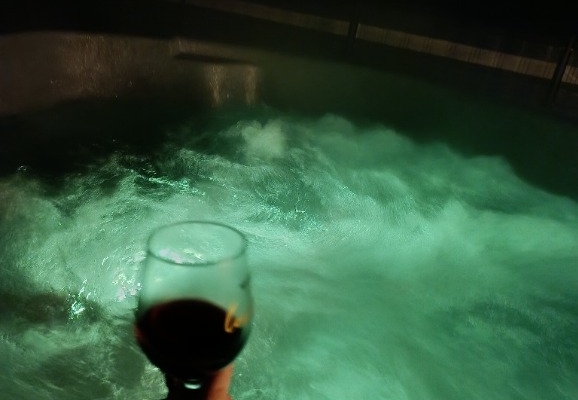 Ogłoszenie - Mobilna balia opalana drewnem (jacuzzi) z transportem- całe Pomorze. Zdjęcie 5