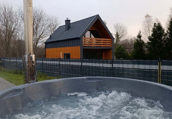 Ogłoszenie - Mobilna balia opalana drewnem (jacuzzi) z transportem- całe Pomorze. Zdjęcie 1