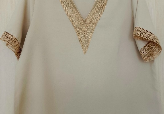 Ogłoszenie - Bluzka dekolt v. Zdjęcie 3