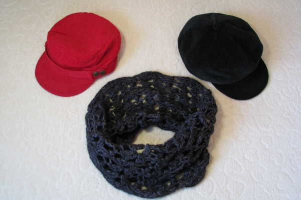 Ogłoszenie - Ażurkowy szal – komin w kolorze ciepłego grafitu. Zdjęcie 6