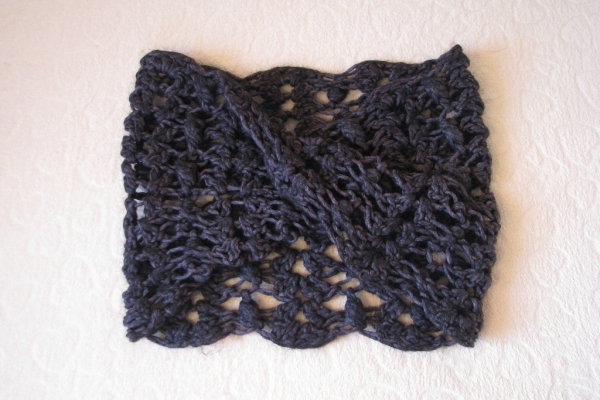 Ogłoszenie - Ażurkowy szal – komin w kolorze ciepłego grafitu. Zdjęcie 3