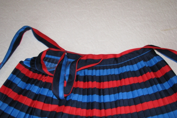 Ogłoszenie - Spódnica plisowana, wiązana jak fartuszek uniwersalny rozmiar XS - XL. Zdjęcie 8