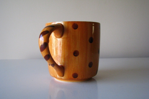 Ogłoszenie - Urocze kubki w kropki z figurką delfina i pieska w środku 3D. Zdjęcie 4