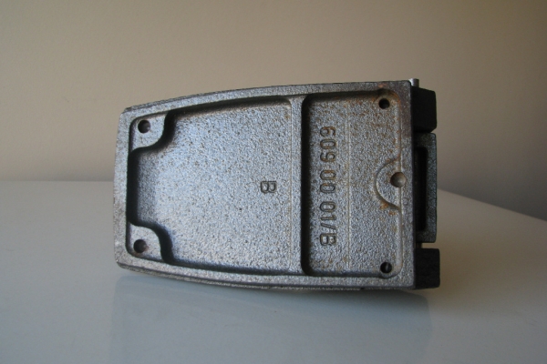 Ogłoszenie - Stary, solidny, duży żeliwny dziurkacz PRL. Zdjęcie 10