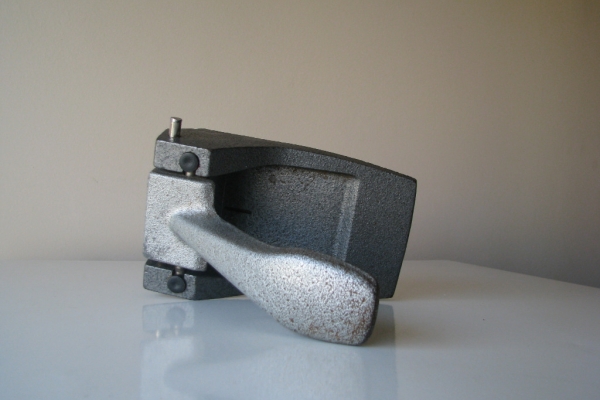 Ogłoszenie - Stary, solidny, duży żeliwny dziurkacz PRL. Zdjęcie 8