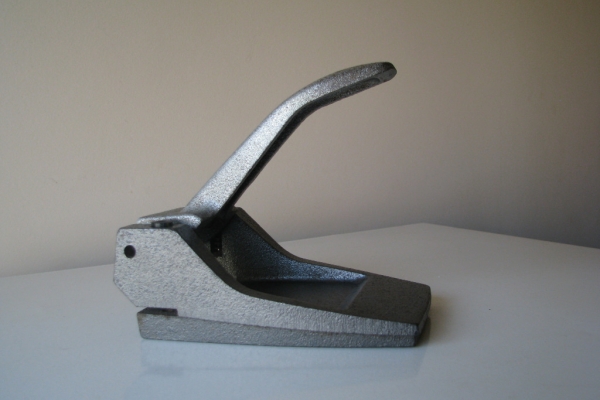 Ogłoszenie - Stary, solidny, duży żeliwny dziurkacz PRL. Zdjęcie 7