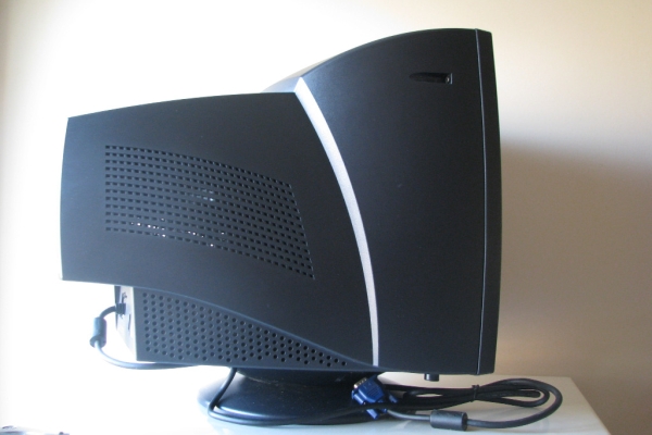 Ogłoszenie - Monitor do komputera kineskopowy Dell 17 cali, model E773c. Zdjęcie 5