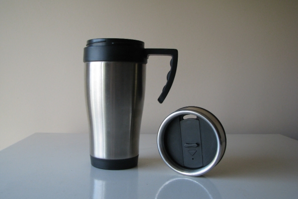 Ogłoszenie - Stalowy kubek termiczny z pokrywką 0,4 l. Zdjęcie 2