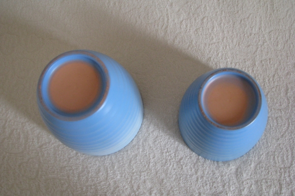 Ogłoszenie - Piękne karbowane ceramiczne niebieskie doniczki – osłonki. Zdjęcie 8