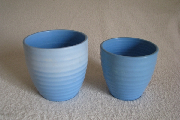 Ogłoszenie - Piękne karbowane ceramiczne niebieskie doniczki – osłonki. Zdjęcie 7