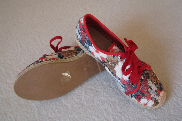 Ogłoszenie - Nowe sznurowane espadryle lniane, tenisówki Sofi rozm. 38, półtrampki z motywem kwiatowym. Zdjęcie 6